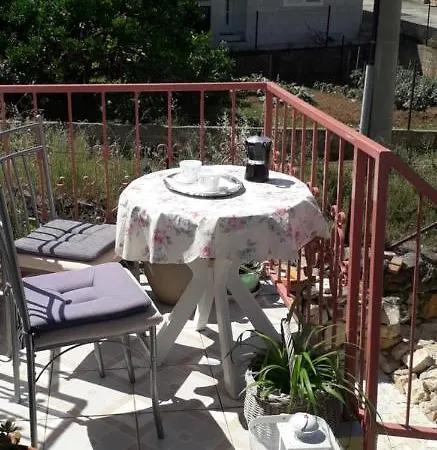 Bilic Διαμέρισμα *